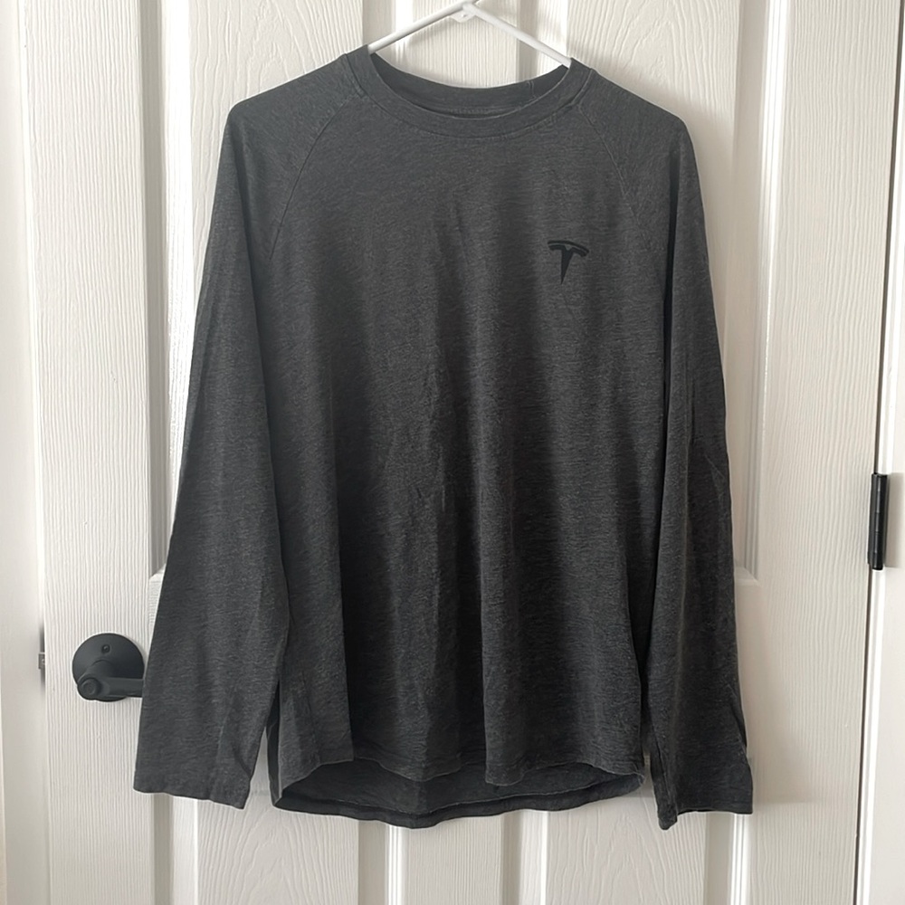 TESLA long sleeve tee